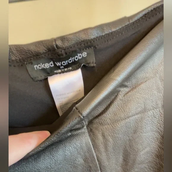 Naked Wardrobe Vegan Faux Leather High-Waist Leggings - Black XS NWOT Nordstrom - Picture 4 of 4